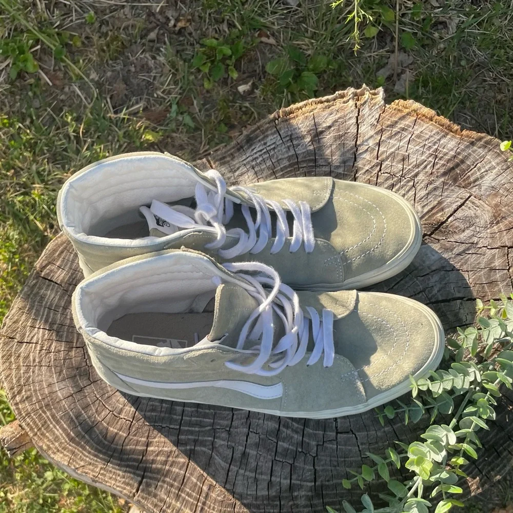 Vans - Picture 4 of 9